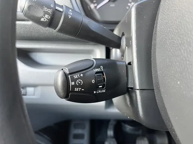 Peugeot Traveller
