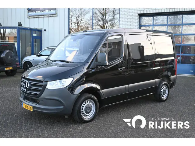 Mercedes-Benz Sprinter 214 CDI L1H1 FWD MBUX met camera, Trekhaak