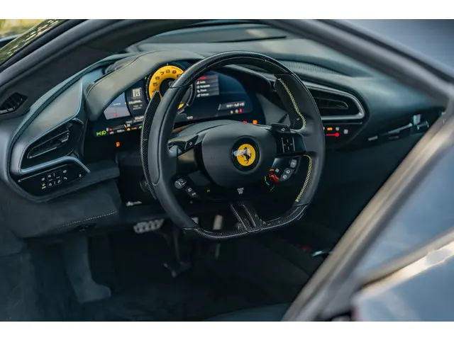 Ferrari 296