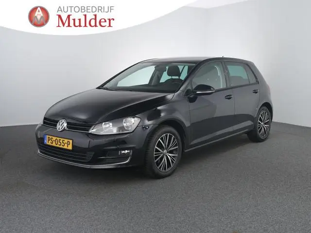 Volkswagen Golf 1.2 TSI Connected Series | Allstar | Stoelverwarming | Trekhaak | Cruise |