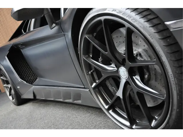 Lamborghini Aventador