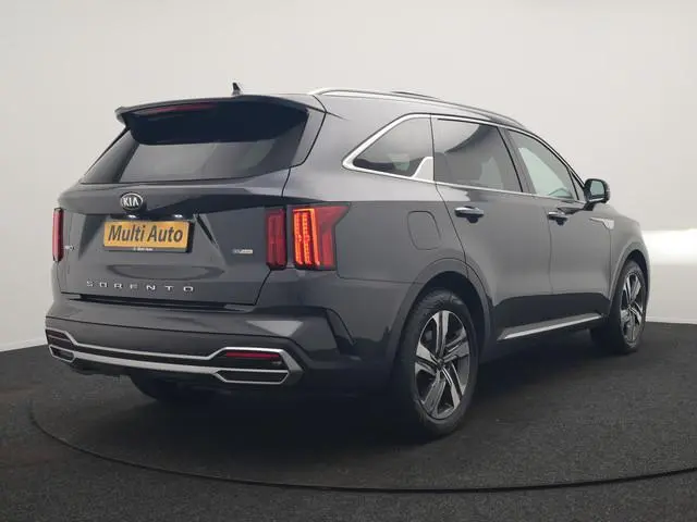 Kia Sorento 1.6 T-GDI 4WD ExecutiveLine PHEV 265pk Dealer O.H. | Trekhaak Afn. | Panodak | Adaptive...