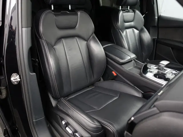Audi Q7 3.0 TDI e-tron Quattro S Line Black Optic Aut- Luchtvering, Sfeerverlichting, Standkachel, X...