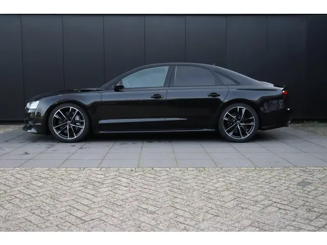 Audi A8 4.0 TFSI S8 plus quattro Pro Line+ | KERAMISCH | MEMORY | BOSE | HEAD-UP | CARBON | 360° CAM...