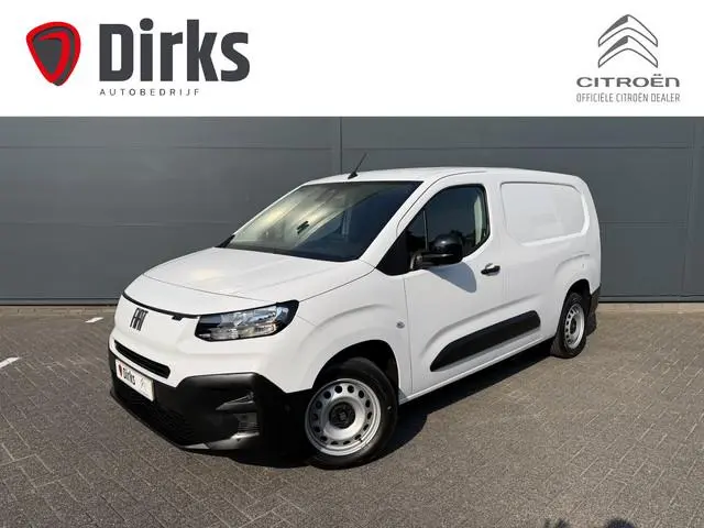 Fiat Doblò 100pk L2 1000kg (Laadruimte betimmering - Camera - Airco - Navigatie - Parkeersensoren V+...