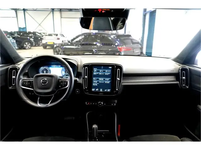 Volvo XC40 1.5 T4 155kW/211pk DCT7 Recharge R-Design PANORAMADAK + ADAPT.CRUISE + PILOT ASSIST + LEE...