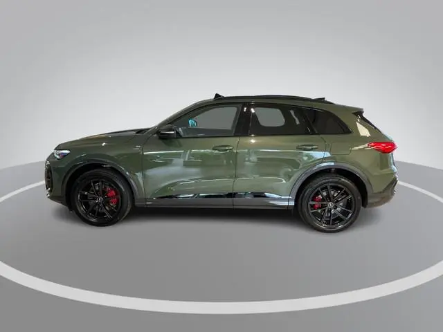 Audi Q5 S Line 220kW/299PK e-hybrid quattro · Panoramadak · 360°Camera · Trekhaak  Drive select · Ga...