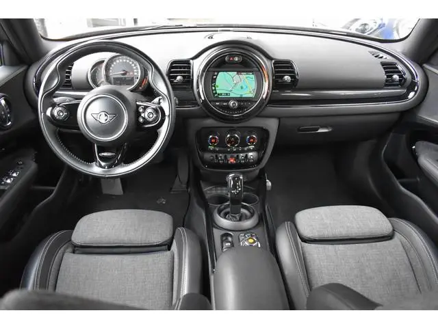 MINI Clubman 1.5 Cooper Aut Business Edition LED Apple Car Play Mini Mini Clubman 1.5 Cooper Aut Bus...