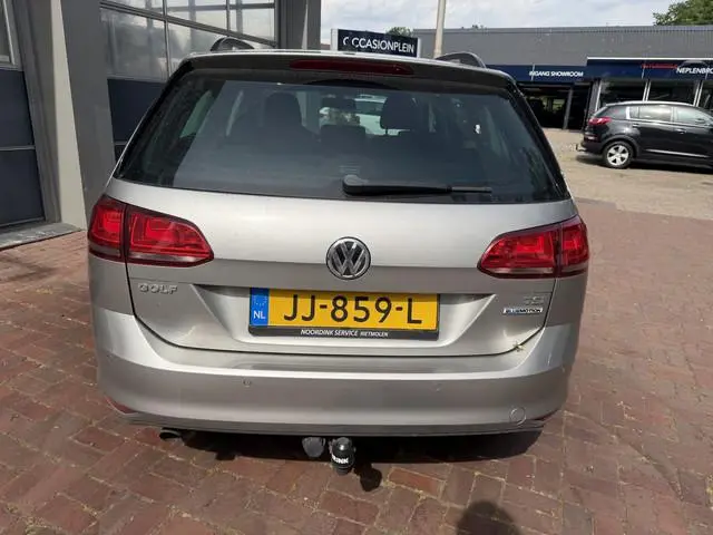 Volkswagen Golf Variant 1.0 TSI Connected Series Bj 2016 Navi,17inch,Clima,Cruise Dealer onderhouden