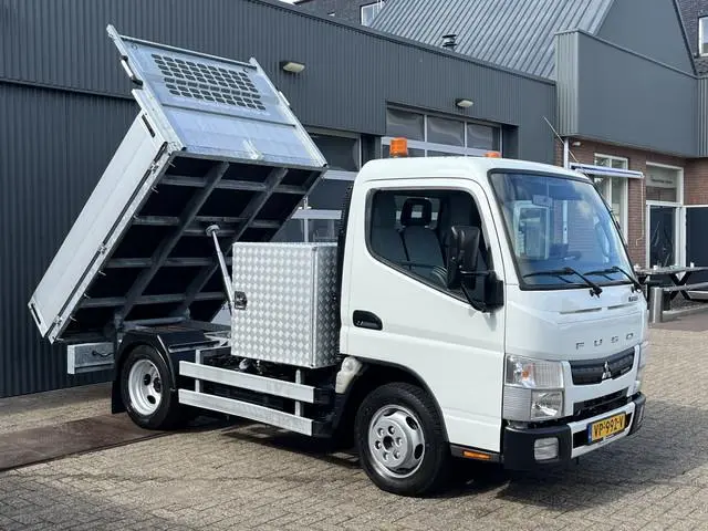 FUSO Canter