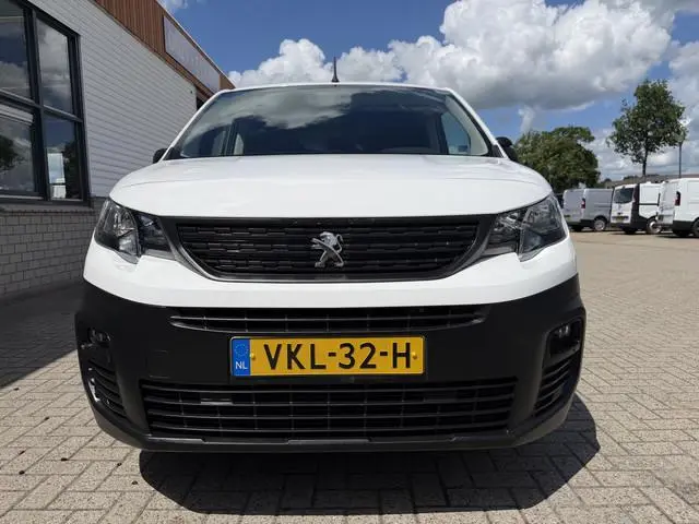 Peugeot Partner 1.2 PureTech Premium / vaste prijs rijklaar € 11.750 ex btw / lease vanaf € 198 / ai...
