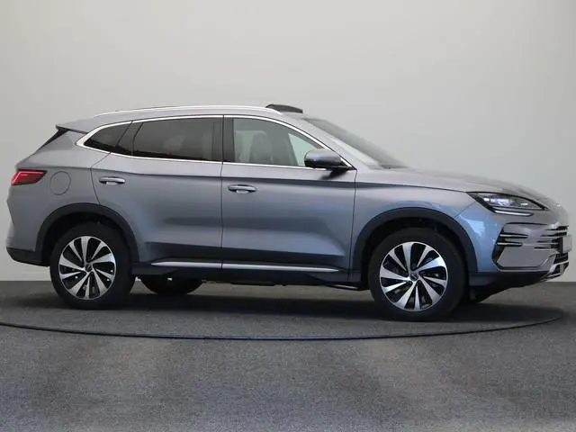 BYD SEAL U