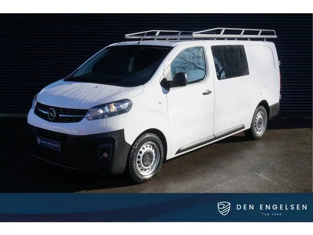 Opel Vivaro 2.0 120pk L3H1 Dubbele cabine 5-zits Navi Apple Carplay Trekhaak Camera Cruise control I...