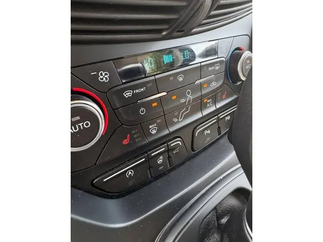 Ford Kuga 1.5 EcoBoost Vignale iAWD 182pk Automaat | Trekhaak | Adapt. Cruise | Panodak | Vol leder...