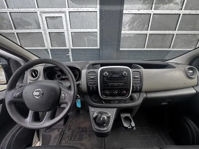 Nissan Nv300 1.6 dCi 120pk L2H1 WERKPLAATSINRICHTING / Airco / Cruise / Trekhaak