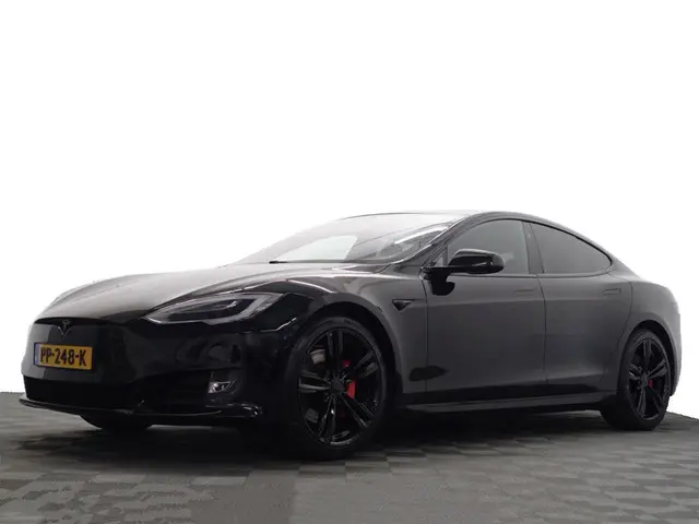 Tesla Model S 75 Base Black Pack- SOH 88%, Panoramadak,  Alcantara Interieur afwerking, Autopilot