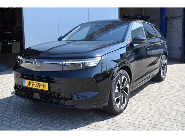 Opel Grandland 1.6 Turbo Plug-in-Hybrid GS | NIEUW | Focal | ACC | 360° Camera