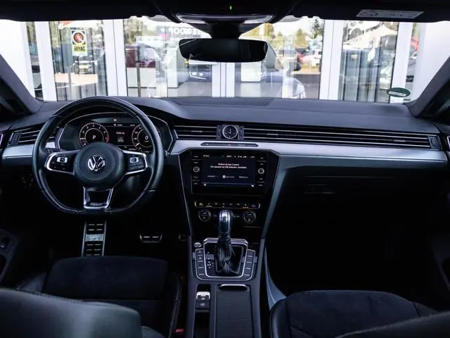 Volkswagen Arteon 1.5 TSI R Line | Pano | Full LED | Keyless Entry | Ergo Comfort Stoelen | ACC | 19...
