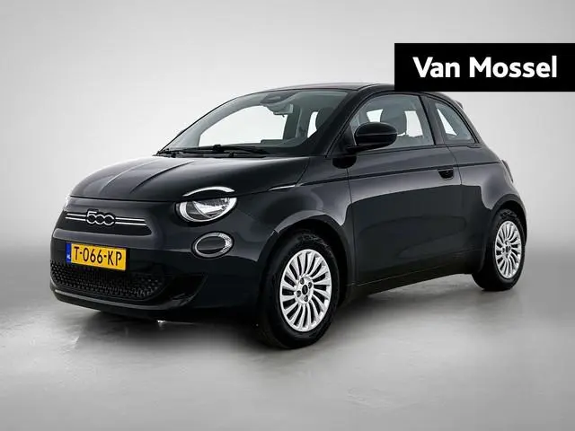 Fiat 500e 42 kWh | Apple Carplay & Android Auto | Cruise control | Bluetooth |