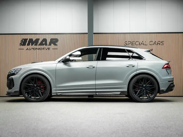 Audi RSQ8