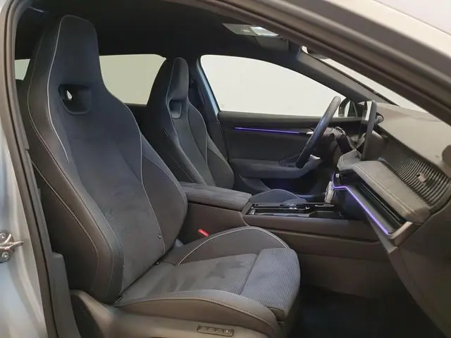 ŠKODA Superb Combi 1.5 TSI 204pk DSG/AUT PHEV Sportline Wegklapbare Trekhaak, Camera, Winterpakket