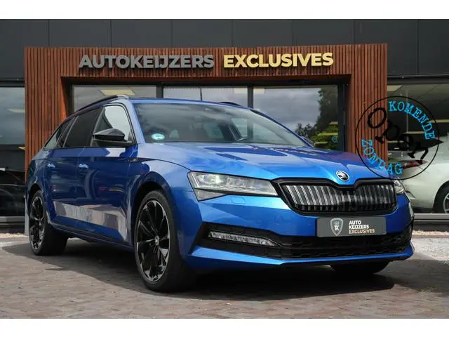 Skoda Superb Combi 1.4 iV Sportline Panoramadak Canton 360 Camera Keyless Dab+ Side Assist Leder Alc...