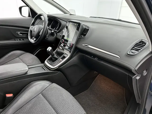 Renault Grand Scénic 1.3 TCe 141pk Techno 7Pers. / Trekhaak / Airco-ecc./ Navigatie / Pdc. / Apk nie...