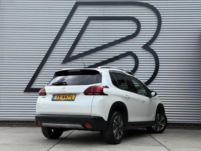 Peugeot 2008 1.2 PureTech Allure 2e Eigenaar|Navi|Pano|Carplay|Clima|Cruise|PDC|Dealer Onderhouden|A...