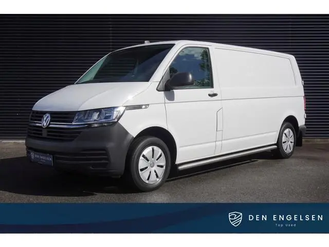 Volkswagen Transporter L2H1 110pk L2H1 Camera Apple Carplay Airco Cruise control 3-zits