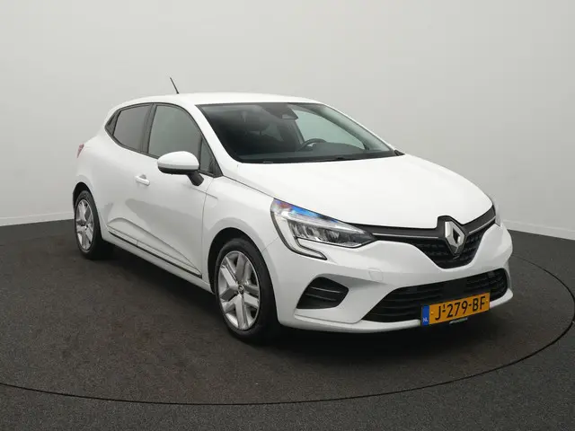 Renault Clio TCe 100 Zen - RIJKLAARPRIJS - Getinte ramen - Parkeersensoren achter - Navigatiesysteem