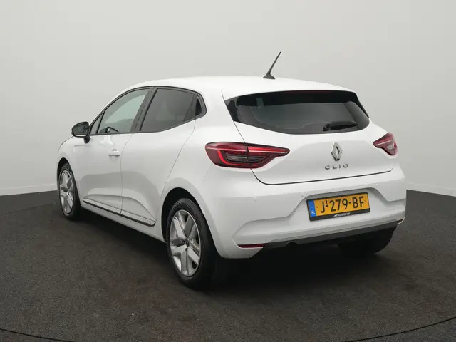 Renault Clio TCe 100 Zen - RIJKLAARPRIJS - Getinte ramen - Parkeersensoren achter - Navigatiesysteem
