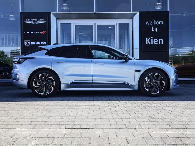 Zeekr 001 RWD Long Range 100 kWh Electric Blue | 620km | 200kw snelladen | Pano | Stoel-Stuurverwarm...