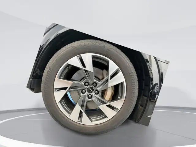 Audi e-tron 55 quattro 95 kWh 408pk S Edition · SOH 96,8% · Camera · Luchtvering · Afneembare Trekha...