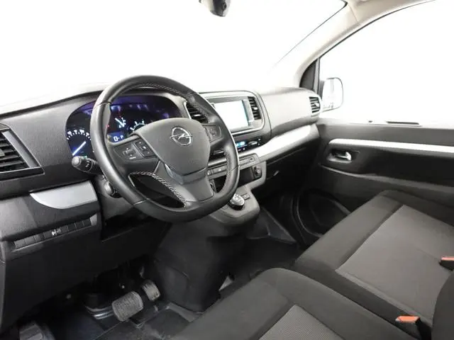 Opel Vivaro 2.0 BlueHDi 145PK L3 Automaat Airco Bluetooth Cruise Control Trekhaak Sidebars