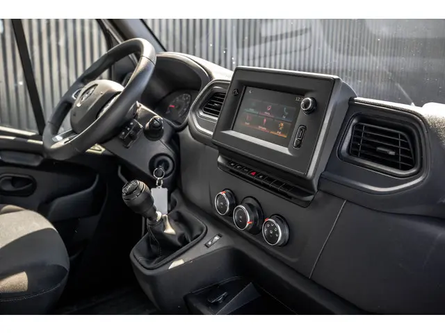 Renault Master 2.3dCi 146PK | Bakwagen met Laadklep | LED | Carplay | Camera | Cruise