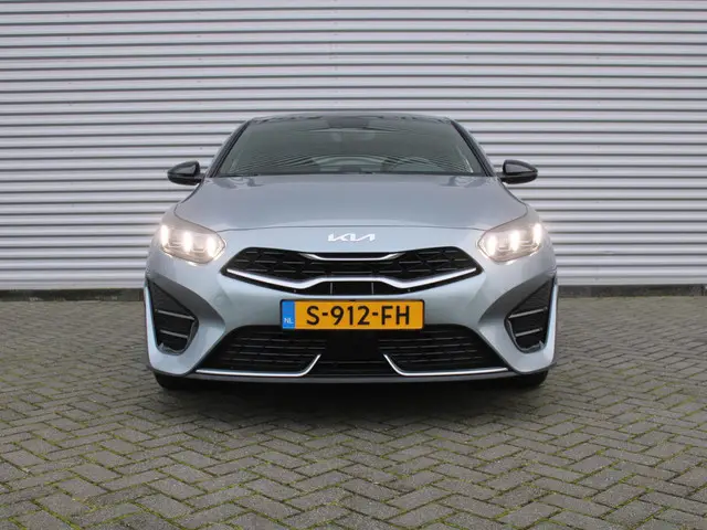 Kia ProCeed 1.5 T-GDi DCT7 GT-Line | BTW Auto | Automaat | Pano | 18” LM | Navi | Camera | Adap. Cru...