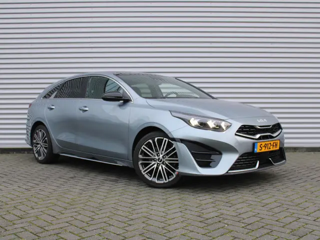 Kia ProCeed 1.5 T-GDi DCT7 GT-Line | BTW Auto | Automaat | Pano | 18” LM | Navi | Camera | Adap. Cru...
