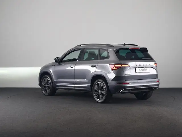 Skoda Karoq 1.5 TSI ACT Sportline Business 150 pk Automaat (DSG) | Verlengde garantie | Navigatie vi...