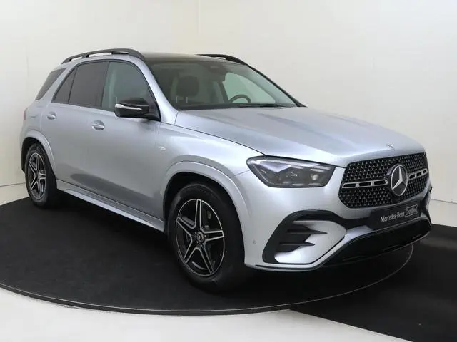 Mercedes-Benz GLE-klasse 400 e 4MATIC AMG Line / Panoramadak/ AIRMATIC/ Night-Pakket / Memory-Stoele...