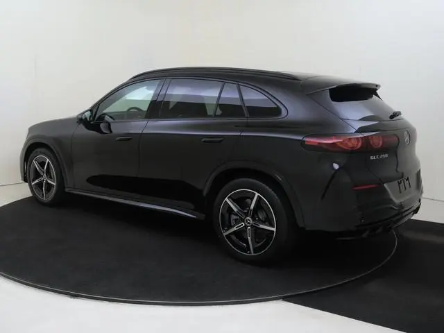 Mercedes-Benz GLC-klasse 250 Business Solution AMG 85 kWh Nightpakket - Dodehoekassistent - Verlicht...