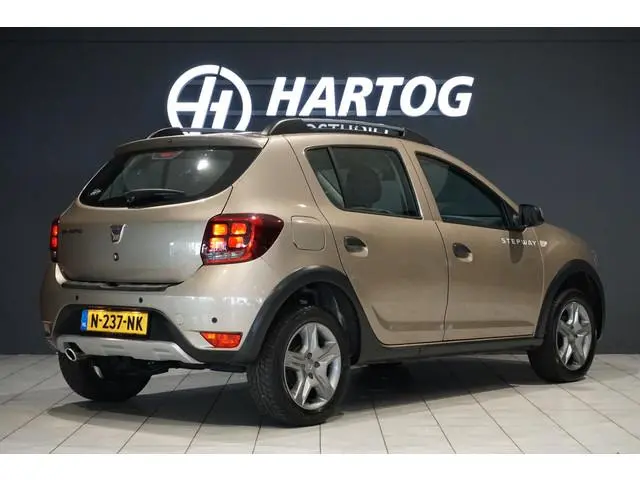 Dacia Sandero 0.9 TCe SL Stepway + CAMERA / NAVI / DAB / SENSOREN / CRUISE CONTROL