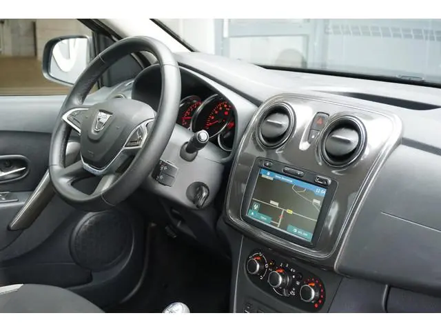 Dacia Sandero 0.9 TCe SL Stepway + CAMERA / NAVI / DAB / SENSOREN / CRUISE CONTROL