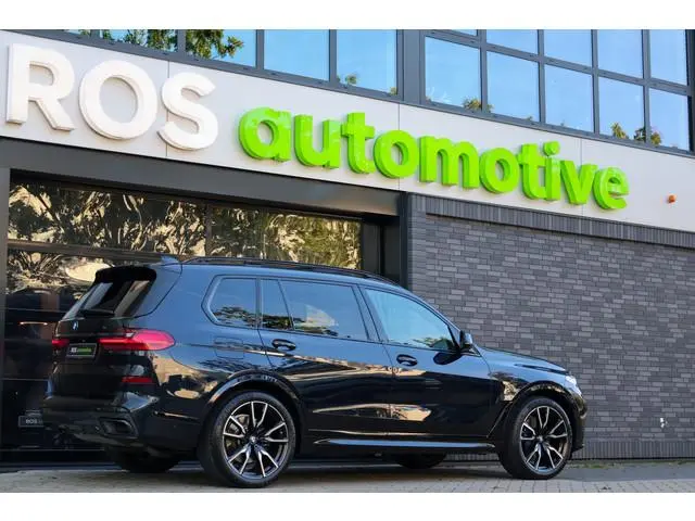 BMW X7 xDrive40d High Executive | VOL! | INDIVIDUAL LEDER | MASSAGE | SKYLOUNGE | CO PILOT | H/K |