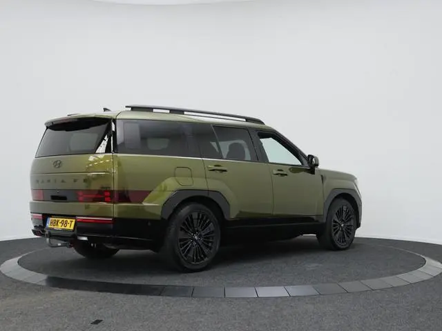Hyundai Santa Fe Black Line 1.6 T-GDI PHEV | 7-Zitter | afn. trekhaak |