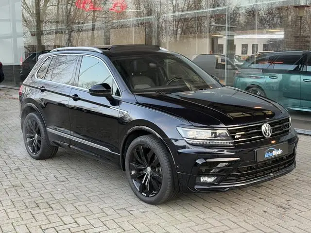 Volkswagen Tiguan 2.0 TSI 4Motion| R-line | Highline | Pano | Key-less | Head-up | Camera Interesse,...