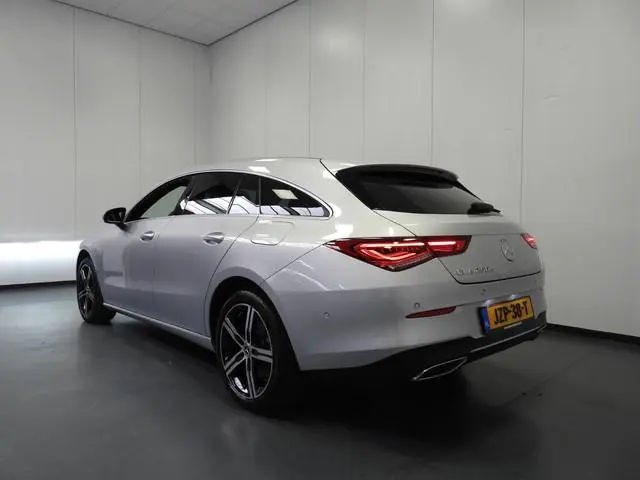 Mercedes-Benz CLA-Klasse Shooting Brake 250e Business NAVI/CAMERA/LED/SFEER/18"LMV!