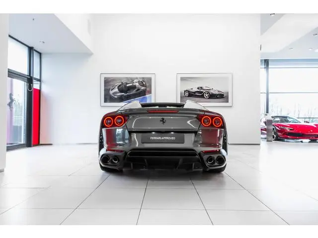 Ferrari 812 GTS