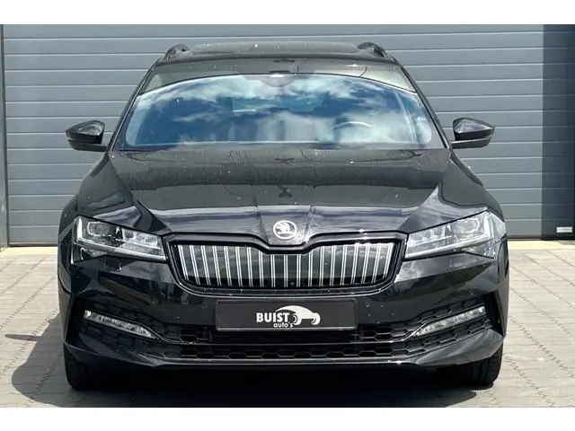 ŠKODA Superb Combi 1.4 TSI iV Sportline Business PANO 19" STANDKACHEL EL. STOELEN VOL!