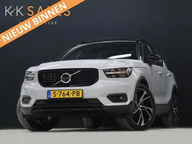 Volvo XC40 1.5 T5 Recharge Inscription [SCHUIFKANTELDAK, ADAPTIVE CRUISE CONTROL, APPLE CARPLAY, AND...