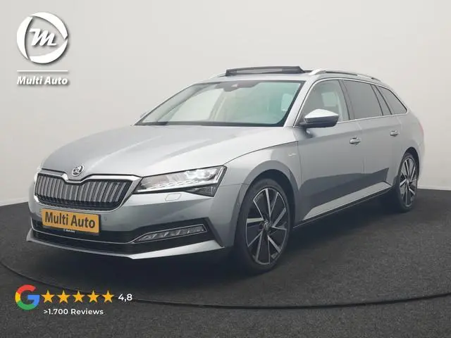 ŠKODA Superb Combi 1.4 TSI iV Laurin & Klement PHEV 218pk Dealer O.H. | Trekhaak Af Fabriek | Panoda...